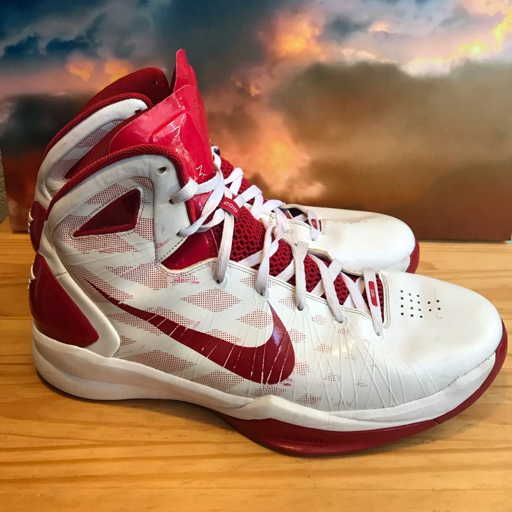 Hyper dunks Sz 13.5